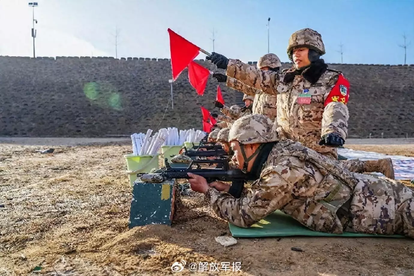 靶场硝烟浓!武警新兵进行实弹射击考核赵盼儿又不是柳如是,一个歌姬还永不当妾!当妾你都高攀了 靶场硝烟浓!武警新兵进行实弹射击考核赵盼儿又不是柳如是,一个歌姬还永不当妾!当妾你都高攀了