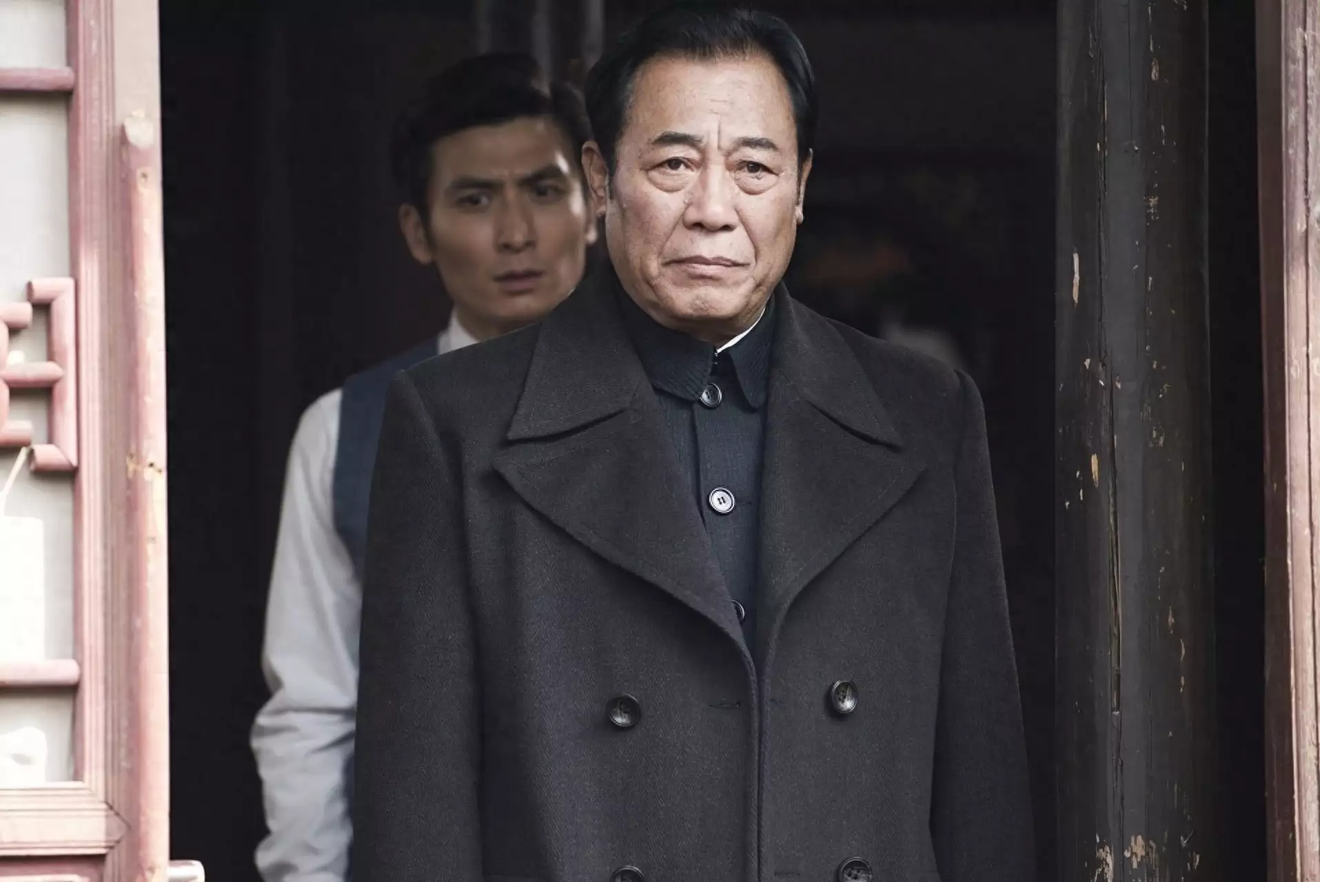 他被称最干净男星，结婚46年鲜有绯闻，为妻子息影12年，61岁走红“榜一大哥”为追女主播找人代刷礼物赊账不还，法院判了