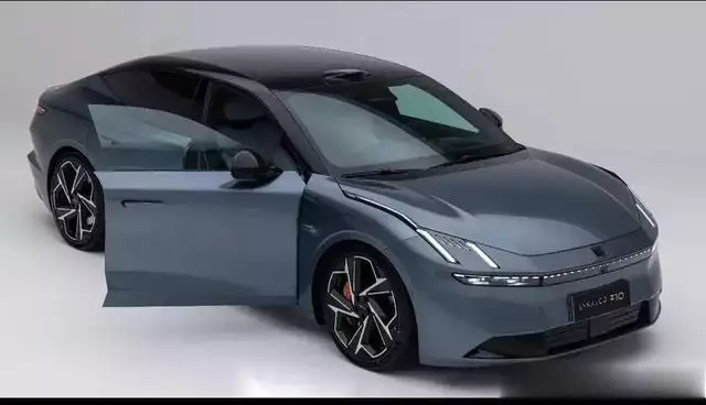 领克Z10惊艳亮相:800V电力架构,3.5秒极速加速,重塑C级轿车新高地!一张“落后课桌”,暴露江浙沪学生“天真恶意”:硬装不如别装了