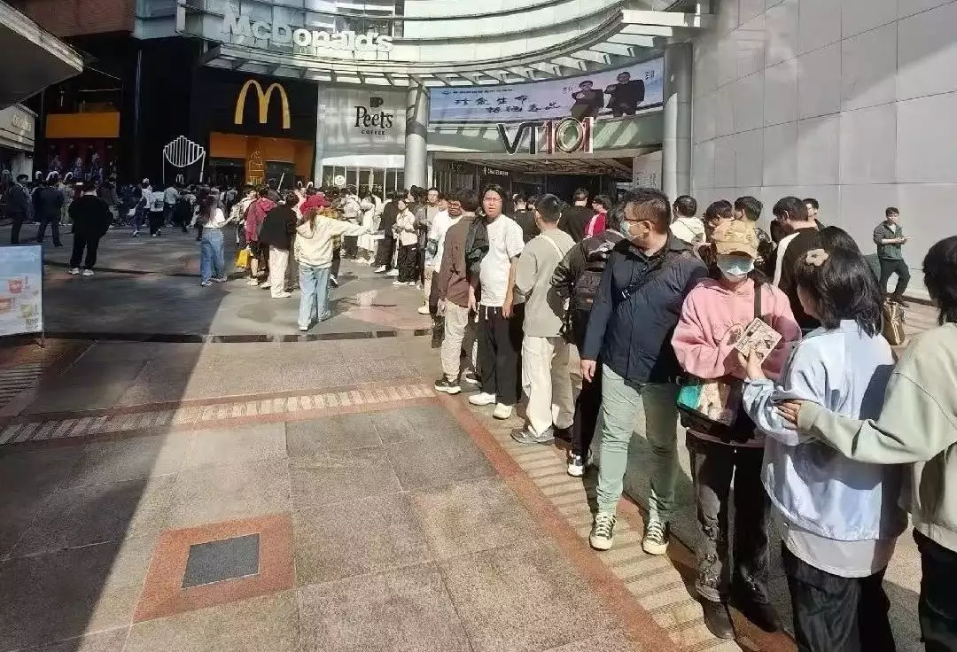 米哈游整的这个新联动,怎么大家都“不说人话”?波尔布特的姐姐是国王的妃子,西哈努克写书揭发了他的险恶用心 米哈游整的这个新联动,怎么大家都“不说人话”?波尔布特的姐姐是国王的妃子,西哈努克写书揭发了他的险恶用心