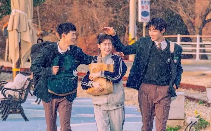 韩版《以家人之名》开播,女主演技,确实不如中国版谭松韵好曹操一生最出名的三句诗:一句成酒鬼口头禅,一句成无数人座右铭 韩版《以家人之名》开播,女主演技,确实不如中国版谭松韵好曹操一生最出名的三句诗:一句成酒鬼口头禅,一句成无数人座右铭