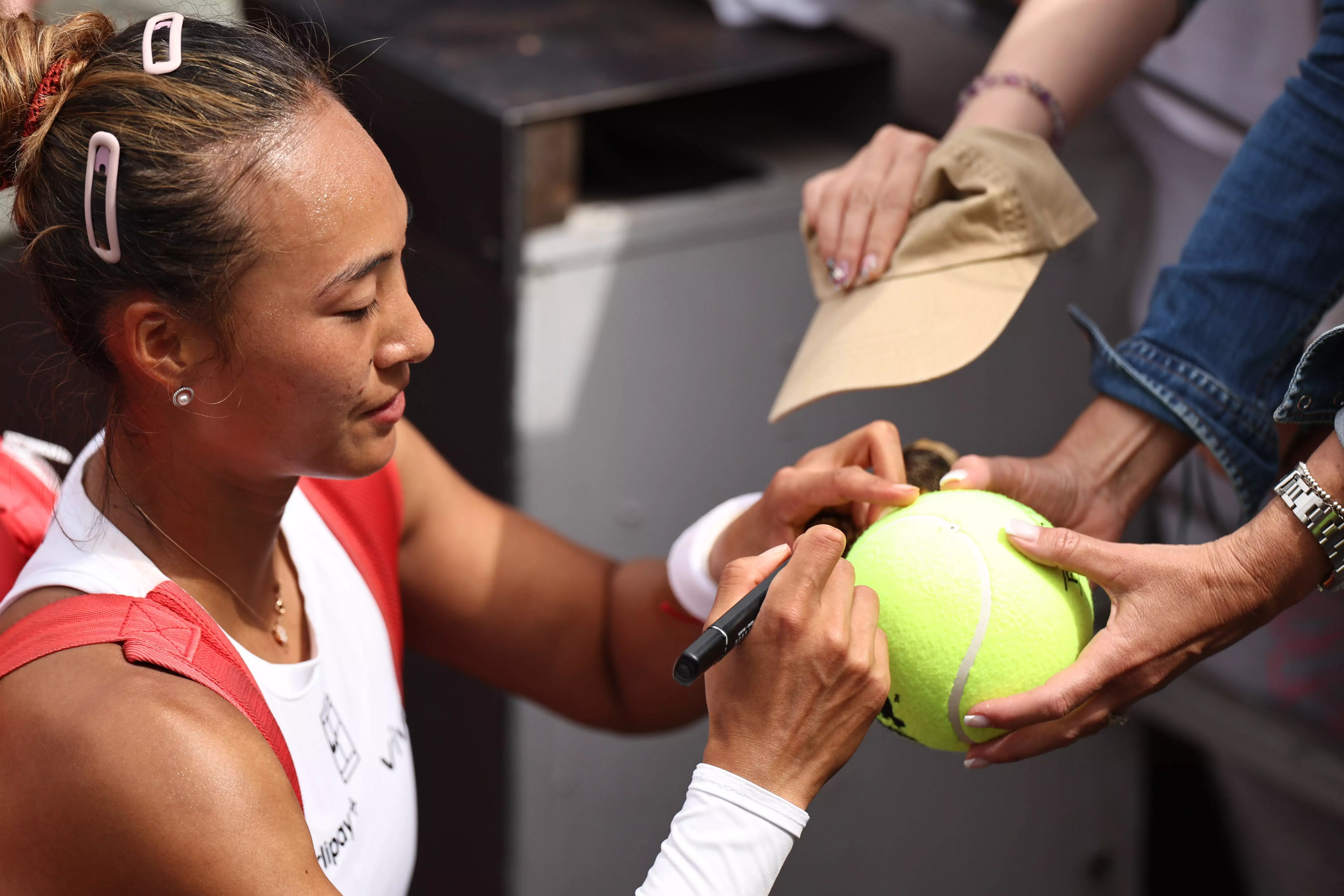 wta1000罗马站:郑钦文收获红土赛季首胜