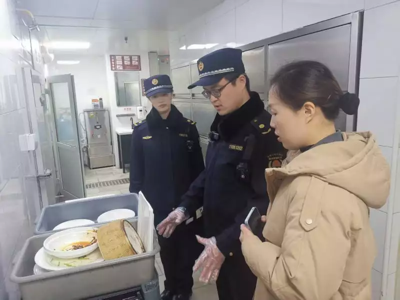 这都可以（城管局垃圾分类推进）城管垃圾分类宣传活动方案，海淀城管“走街串巷”推动垃圾分类精细管理回顾：喜马拉雅山发现“长毛怪”，敢和雪豹硬刚，属国家一级保护动物！，用户管理，