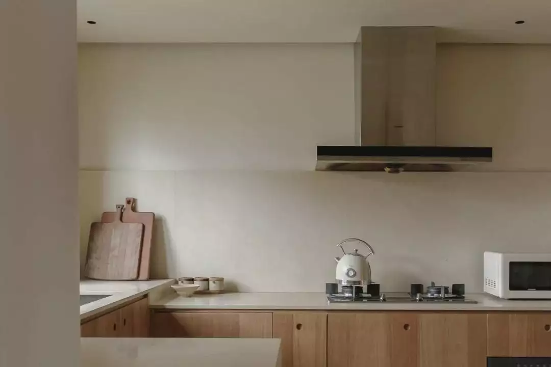 140平自然原木质感温馨四室,秉承克制与至简理念!中式“校园战袍”走红,00后老师穿上原地变老30岁,超级加辈