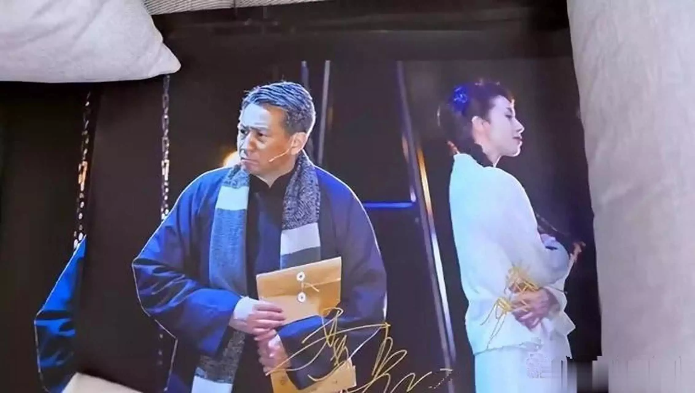 黄磊回应无戏可拍:2年没拍戏,3年没当男主,综艺演戏都停了当命运被背景决定:《宋文帝与袁齐妫的故事》 黄磊回应无戏可拍:2年没拍戏,3年没当男主,综艺演戏都停了当命运被背景决定:《宋文帝与袁齐妫的故事》