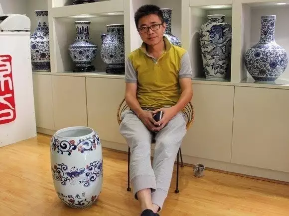 瓷画大师孙新兵:花前花后的艺术探索此人发明了一件武器,但未得到重用,是中国一大损失 瓷画大师孙新兵:花前花后的艺术探索此人发明了一件武器,但未得到重用,是中国一大损失