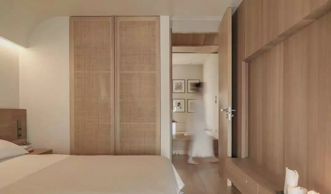 140平自然原木质感温馨四室,秉承克制与至简理念!中式“校园战袍”走红,00后老师穿上原地变老30岁,超级加辈