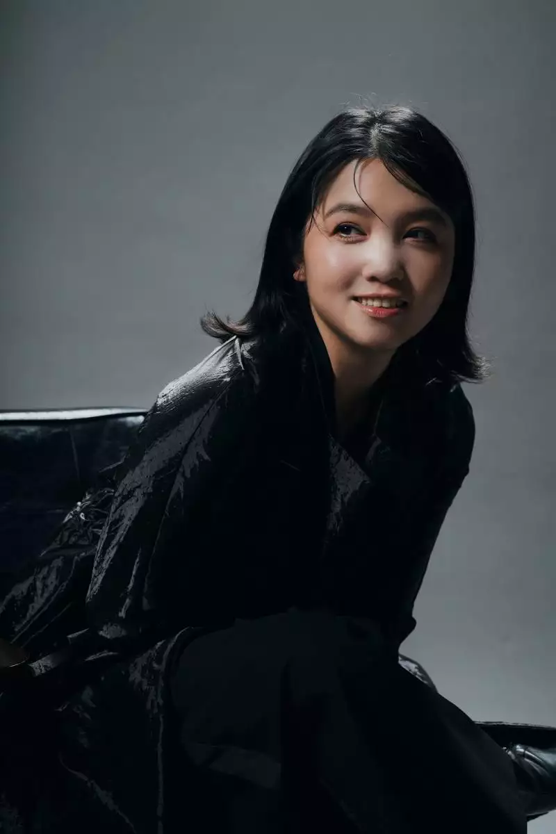 北京电影学院第一位澳门学生黄婷婷执导《幸运阁》 电影上映像是一次爱的回归康熙王朝：康熙的粮草被烧，为何明珠拿到一个窝头，就断定有内奸