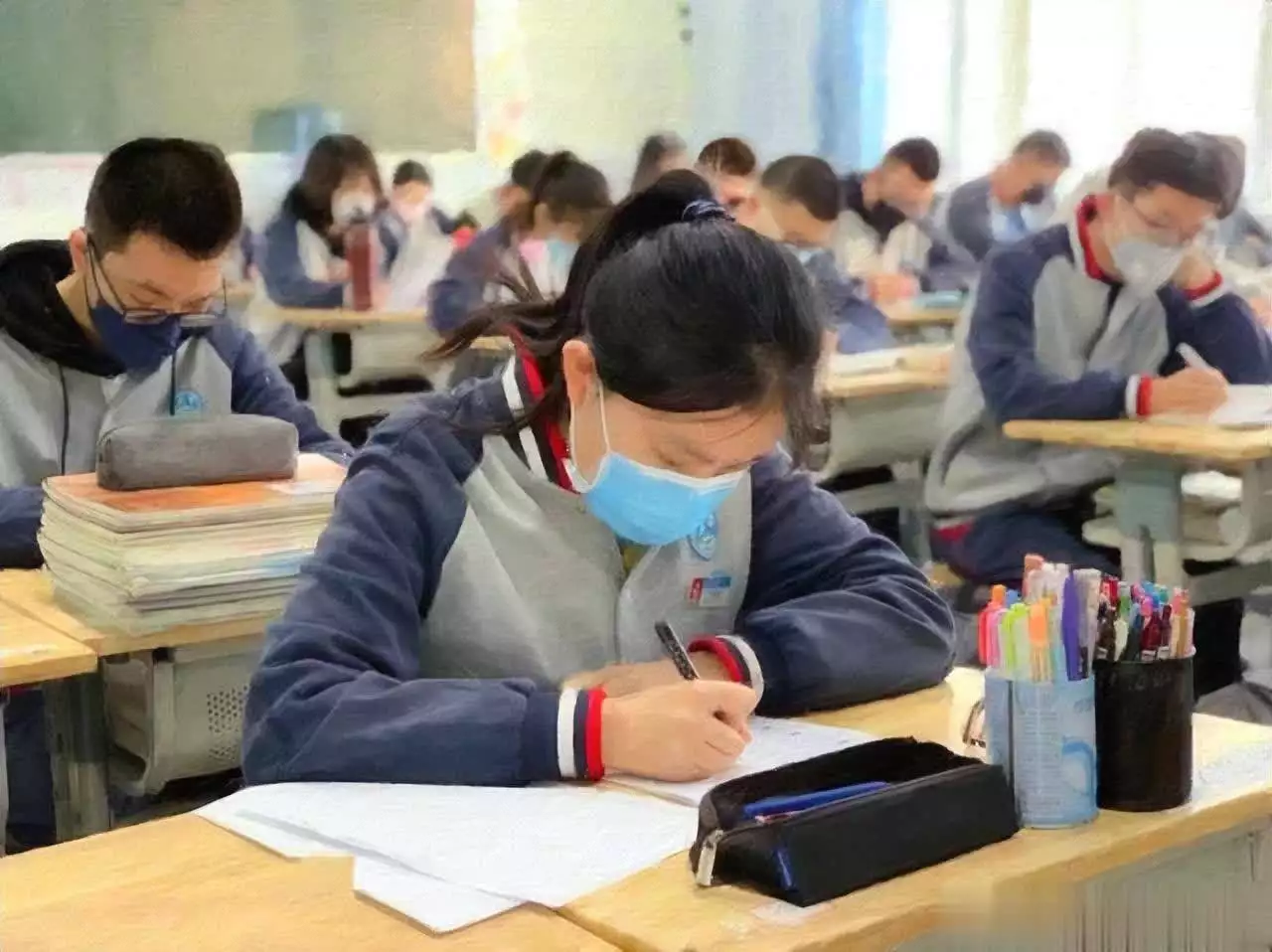 高考备考心态调整_高三如何高效复习_高三补习班