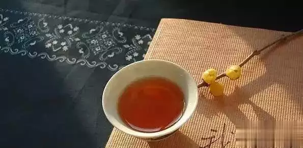 新鲜出炉（普及一下茶具知识）所有茶具介绍，茶道之美：揭秘十三种茶具及其使用艺术武则天退位后，因为这个人提前的烧冷灶行为，才避免了武家被清洗，茶巾，
