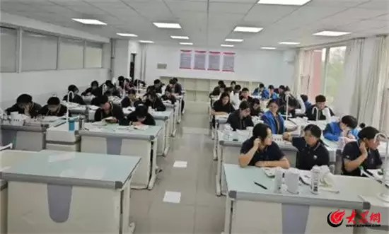 关于潍坊行知学校2024年复读招生的说明太平天国最开明王爷洪仁玕,天京沦陷时逃出生天,后在江西被擒杀 关于潍坊行知学校2024年复读招生的说明太平天国最开明王爷洪仁玕,天京沦陷时逃出生天,后在江西被擒杀