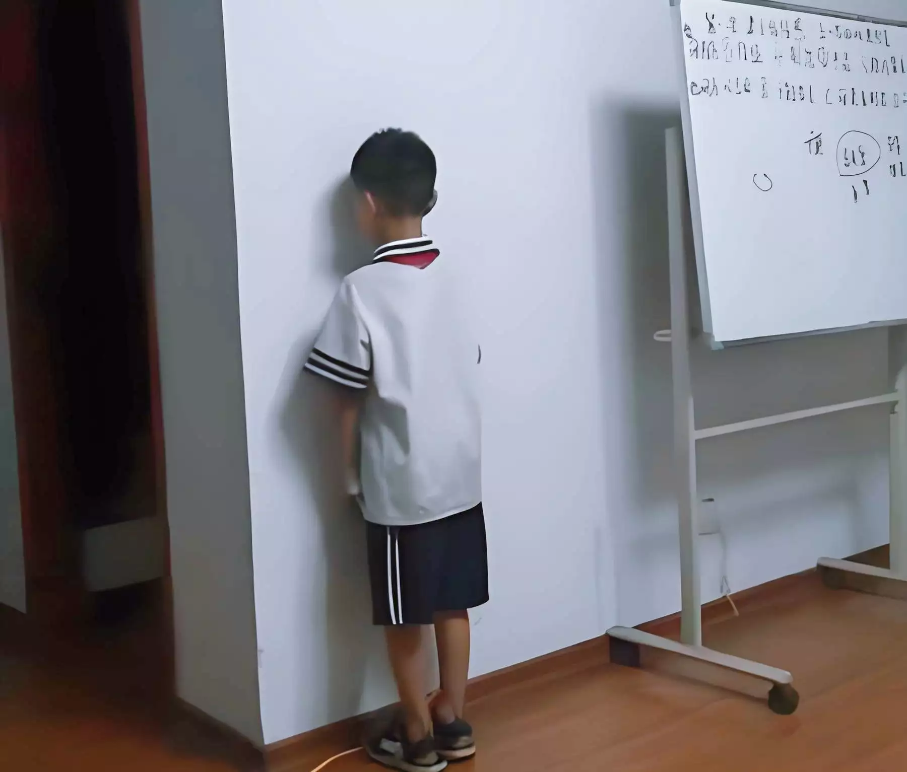 养育男孩教育方法_男孩自尊心保护_幼儿园打骂儿童