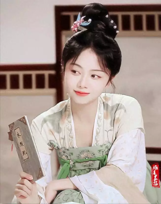 《蜀锦人家》10位美女争艳,陈小纭位列第四,谭松韵第三,谁才是第一美人?开国10大元帅中,专家竟认为有3位不够资格,背后是何原因? 《蜀锦人家》10位美女争艳,陈小纭位列第四,谭松韵第三,谁才是第一美人?开国10大元帅中,专家竟认为有3位不够资格,背后是何原因?