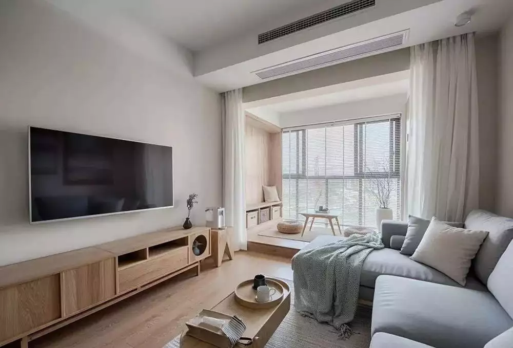 78平北欧风温馨舒适，全屋原木设计看着就很nice身份高贵、性情真挚，为何她却落得被废的下场？(图3)