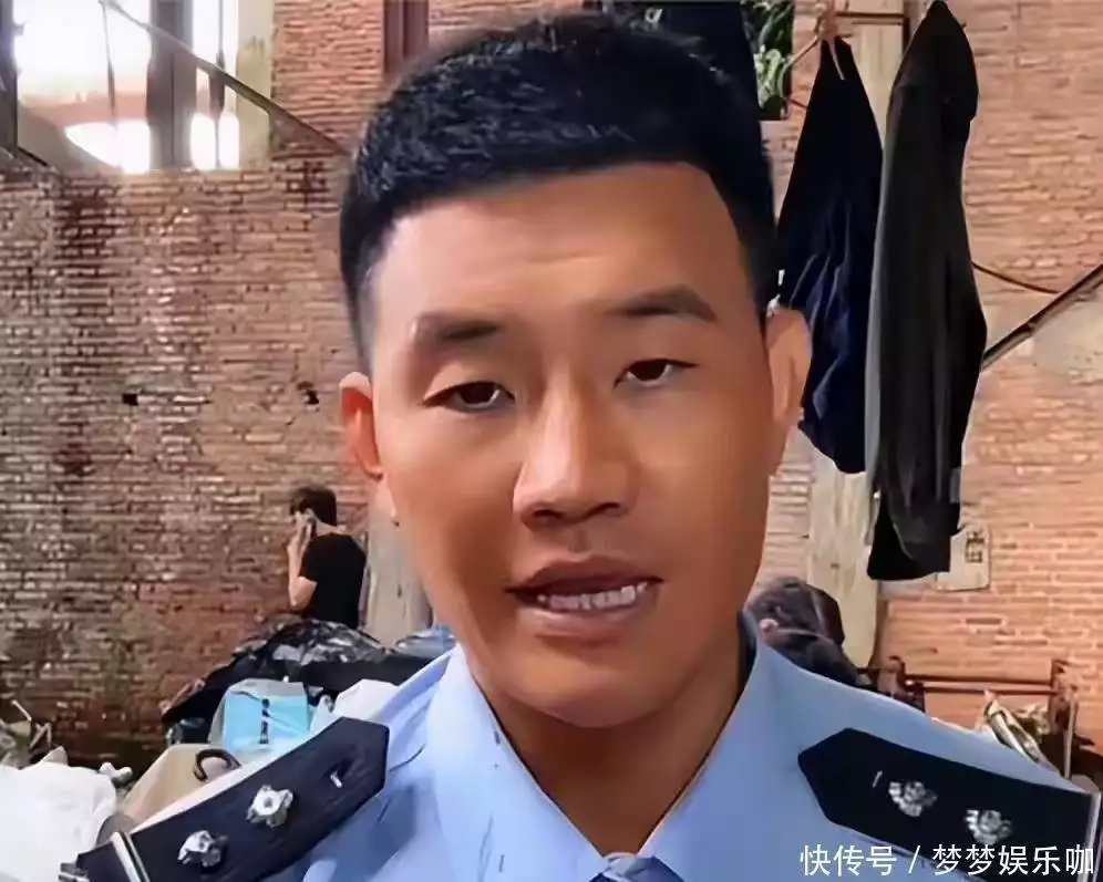 嘎子哥谢孟伟被拘留后，角色换人，妻子删除两人合影，评论区沦陷