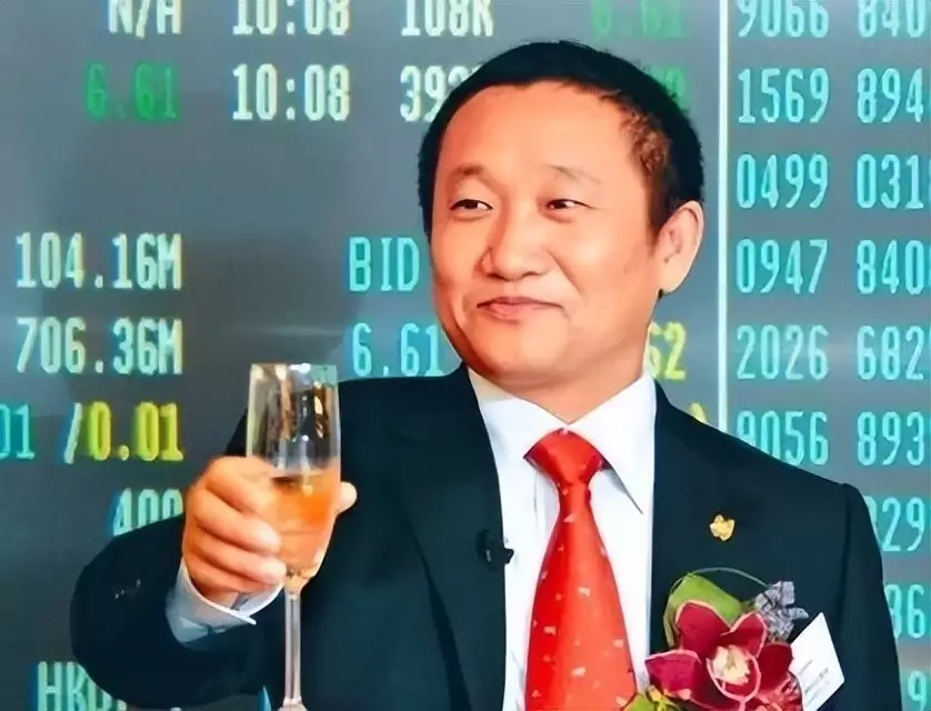 美国赚钱中国花,东北首富薅走美国126亿,被美判465年,怎样了?半吨重“太空垃圾”坠落肯尼亚一村庄,有关部门称或为火箭分离环 美国赚钱中国花,东北首富薅走美国126亿,被美判465年,怎样了?半吨重“太空垃圾”坠落肯尼亚一村庄,有关部门称或为火箭分离环