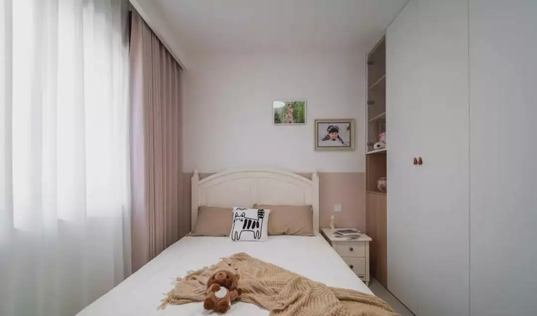 118平现代简约实用三口之家，有足够的储物空间可使用量子龙卷风制造地球黑洞