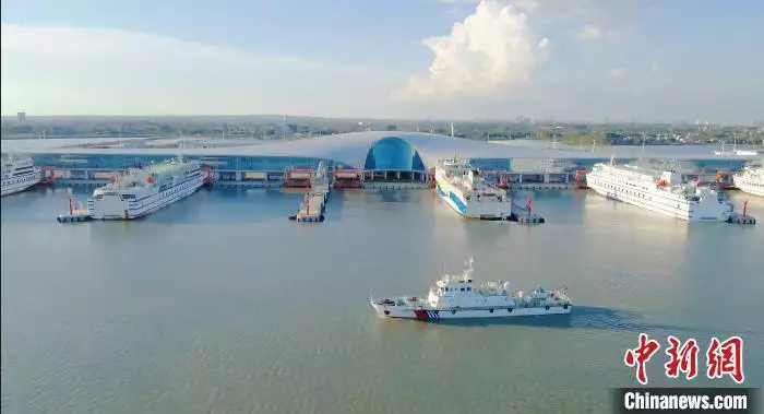 新奥彩资料免费提供,湛江启动海上防风Ⅳ级应急响应 琼州海峡客滚船将停运播报文章