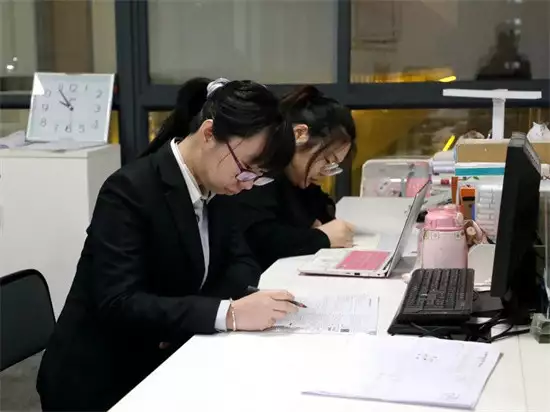 潍坊瀚声学校发布2024年高三复读生招生简章1949年,他对白公馆的看守说:放了我们,给你自己留条后路吧 潍坊瀚声学校发布2024年高三复读生招生简章1949年,他对白公馆的看守说:放了我们,给你自己留条后路吧