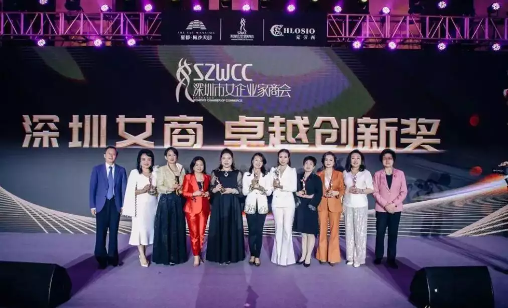 她从护士逆袭到深圳女首富,手握10000项专利,每年赚走苹果100亿他身高不足一米五,21岁升为红军军团长,麾下有一位大将叫粟裕 她从护士逆袭到深圳女首富,手握10000项专利,每年赚走苹果100亿他身高不足一米五,21岁升为红军军团长,麾下有一位大将叫粟裕
