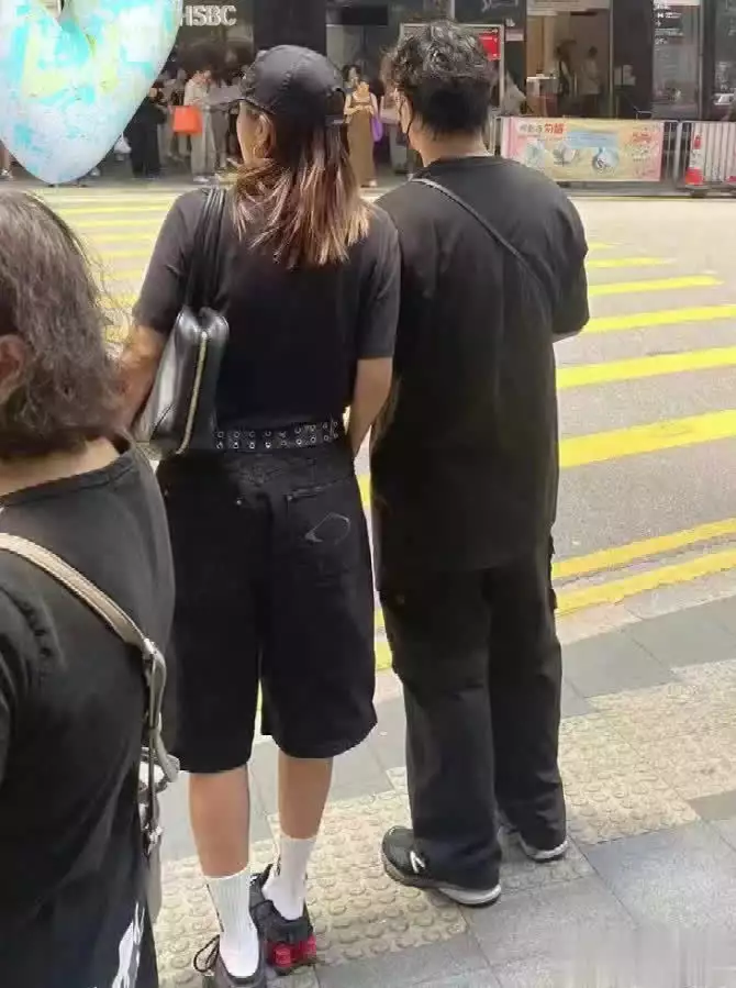 网友偶遇陈奕迅,夫妻俩穿情侣装逛街,两人状态很不错!米底帝国的军事装备技术,跟其他国家相比有哪些突出优势? 网友偶遇陈奕迅,夫妻俩穿情侣装逛街,两人状态很不错!米底帝国的军事装备技术,跟其他国家相比有哪些突出优势?