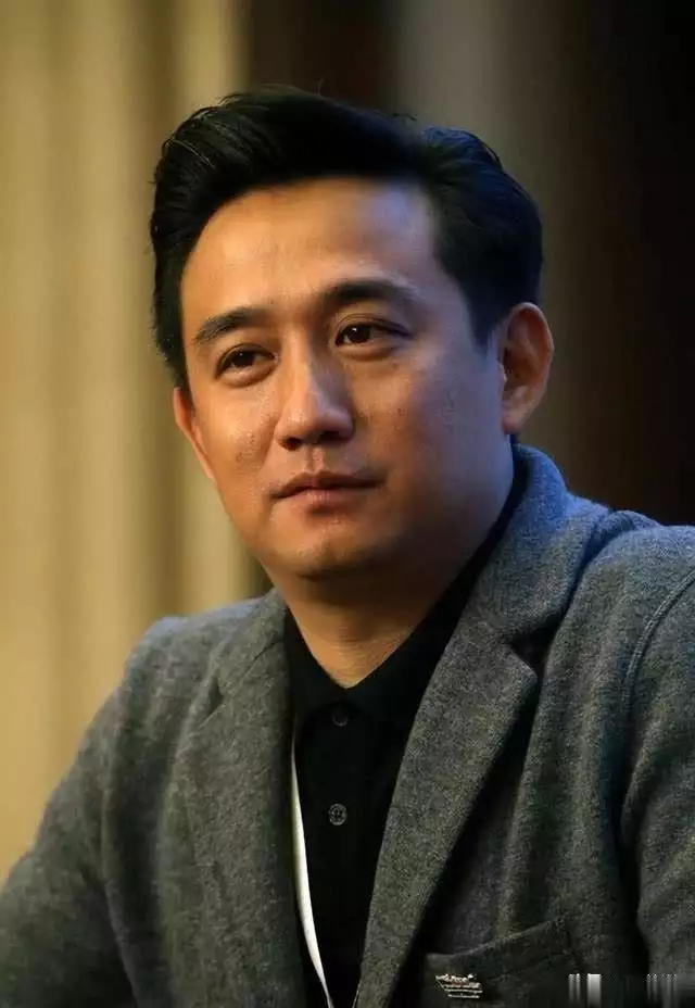 黄磊回应无戏可拍:2年没拍戏,3年没当男主,综艺演戏都停了当命运被背景决定:《宋文帝与袁齐妫的故事》 黄磊回应无戏可拍:2年没拍戏,3年没当男主,综艺演戏都停了当命运被背景决定:《宋文帝与袁齐妫的故事》