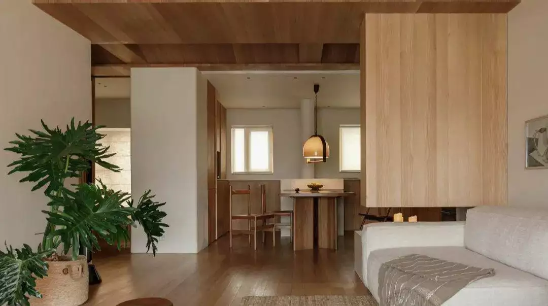140平自然原木质感温馨四室,秉承克制与至简理念!中式“校园战袍”走红,00后老师穿上原地变老30岁,超级加辈