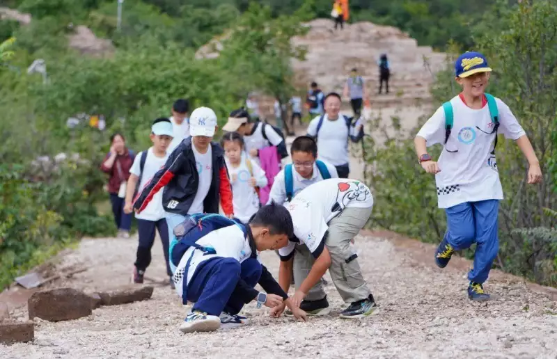 “北京体彩”青体联杯青少年潮流运动森林徒步活动穿行古道 探索自然播报文章 未分类 第2张