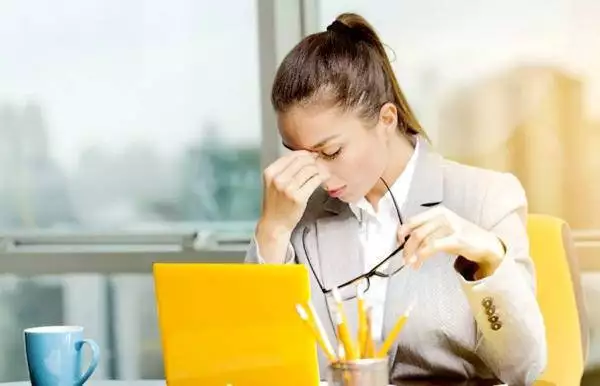 职场内卷的表现