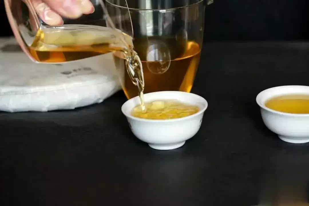 品普洱茶三韵，了解茶叶本质当一个人能在两件事上“不怒”，说明他非常不简单