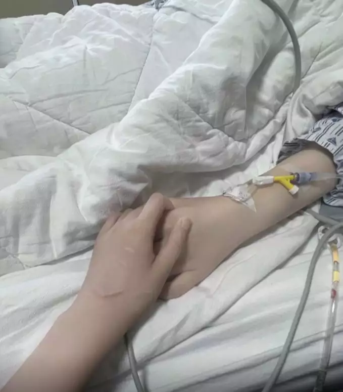 20岁美女网红“小蛋挞”去世,好友曝光死因,生前聊天竟一语成谶治愈的奶油风 20岁美女网红“小蛋挞”去世,好友曝光死因,生前聊天竟一语成谶治愈的奶油风