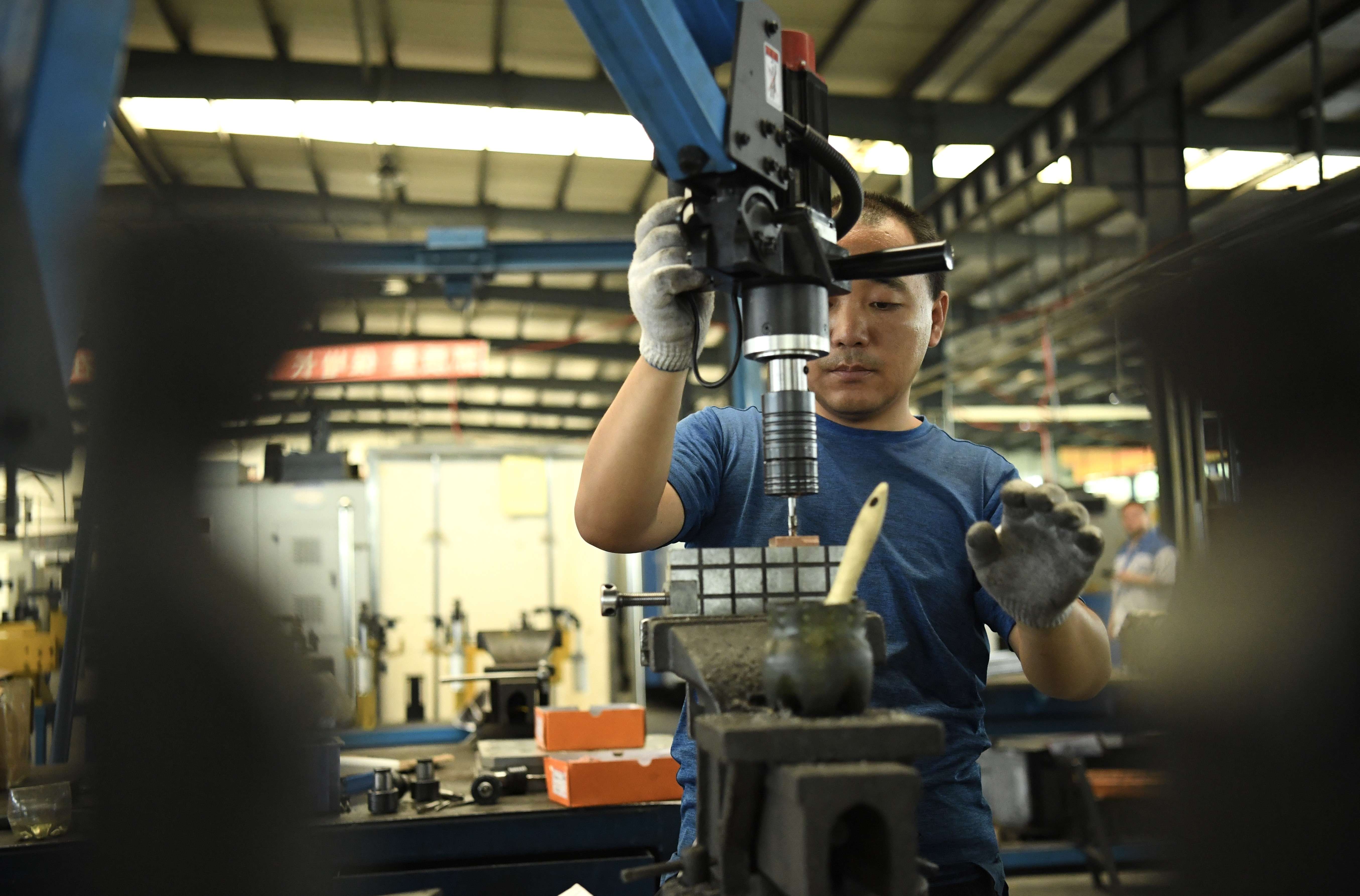 2024年7月30日,在长春吉林通用机械(集团)有限责任公司模具装配生产