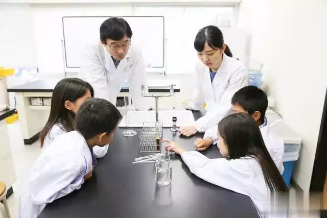 为什么女生选择物化生,比例更低?僵尸是怎么产生的,电影里为何都是清朝僵尸,其他朝代没有吗? 为什么女生选择物化生,比例更低?僵尸是怎么产生的,电影里为何都是清朝僵尸,其他朝代没有吗?