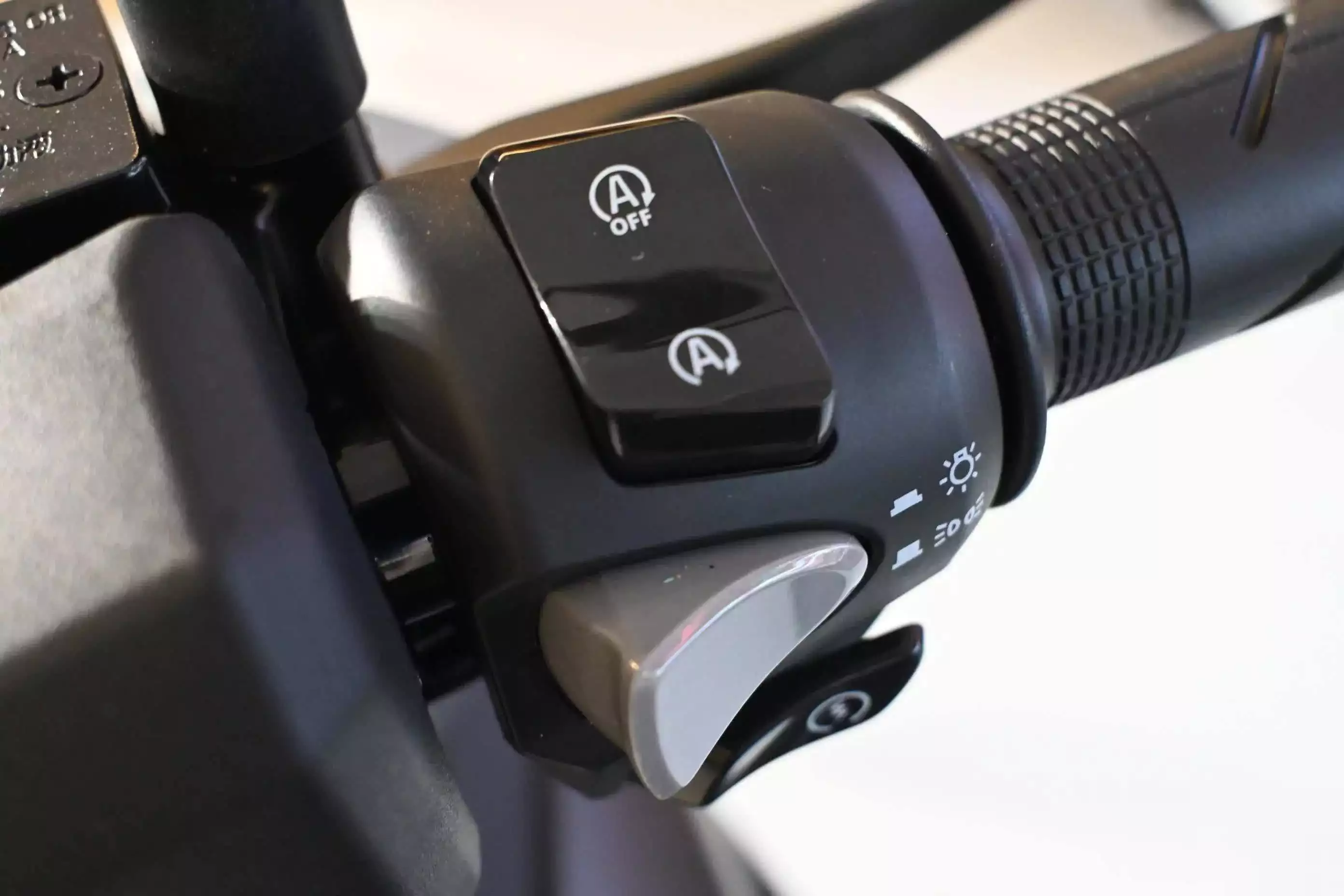 新大洲本田NS150GX_本田150摩托车哪款好_NS150GX豪华探索踏板车