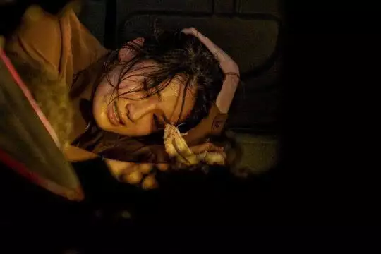 赚不到钱就得死:《60分钟冒死现场直播》当一个咪咪的现场直播主这么难?小宝宝夜里醒过来“爸爸你压着爸爸干什么”随后爸爸的回答,令人难忘(图7) 赚不到钱就得死:《60分钟冒死现场直播》当一个咪咪的现场直播主这么难?小宝宝夜里醒过来“爸爸你压着爸爸干什么”随后爸爸的回答,令人难忘(图7)