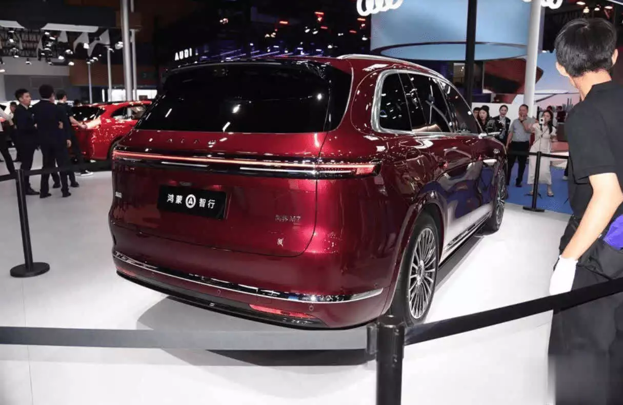 问界M7预售销量_问界_全新问界M7尺寸提升