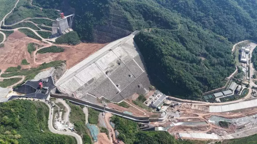 李家岩水库正式下闸蓄水 建成后惠及153万群众
