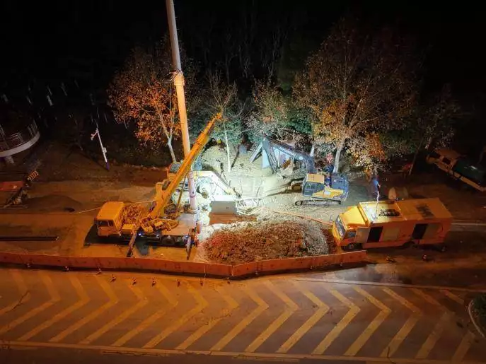 合肥供水管道抢修：20小时连夜奋战 蒙城北路主输水管线快速恢复