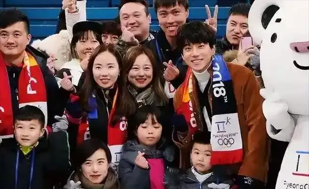 韩国财阀千金:倒追中国名将!不顾反对嫁到上海,结婚13年生二胎03年女警花枪杀丈夫,丈夫临死前跪地求饶,直呼不想女儿失去父亲 韩国财阀千金:倒追中国名将!不顾反对嫁到上海,结婚13年生二胎03年女警花枪杀丈夫,丈夫临死前跪地求饶,直呼不想女儿失去父亲