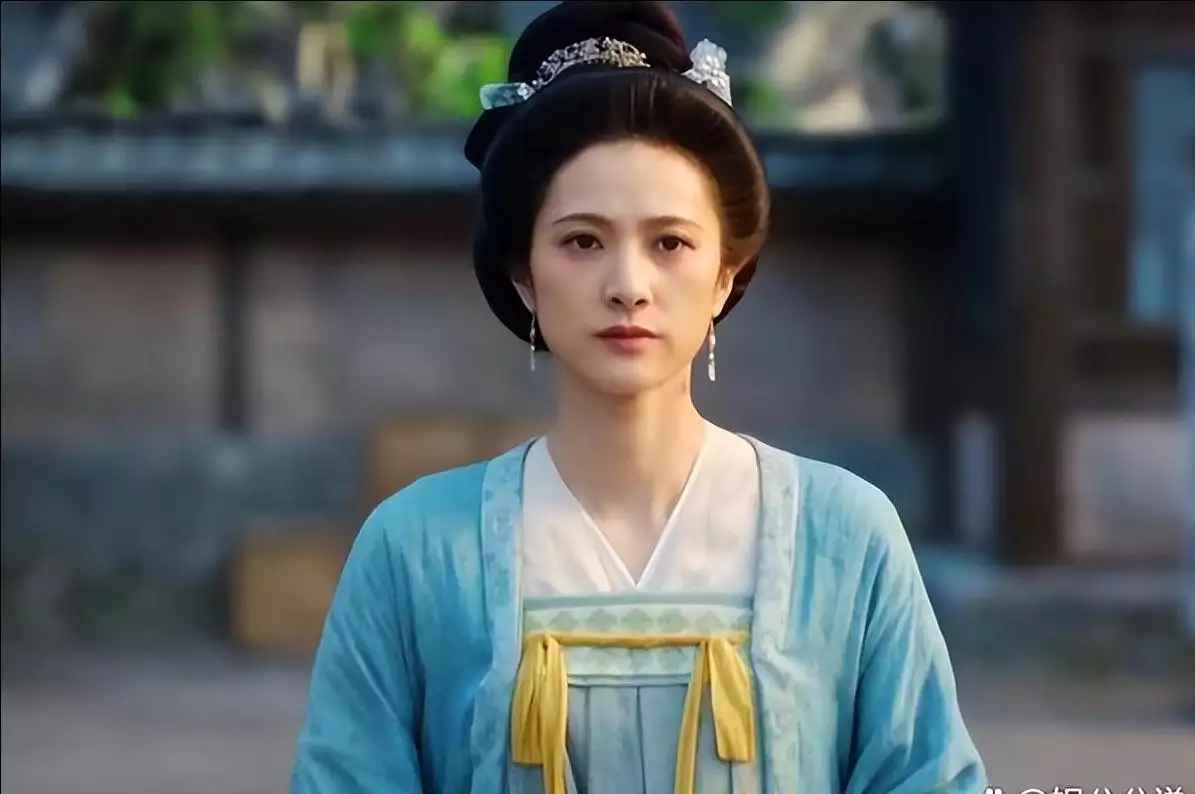 《蜀锦人家》10位美女争艳,陈小纭位列第四,谭松韵第三,谁才是第一美人?开国10大元帅中,专家竟认为有3位不够资格,背后是何原因? 《蜀锦人家》10位美女争艳,陈小纭位列第四,谭松韵第三,谁才是第一美人?开国10大元帅中,专家竟认为有3位不够资格,背后是何原因?