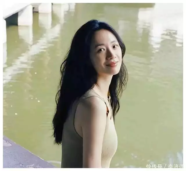 穿最丑的衣服,长最深的法令纹,她才是最天真性感的“疯批美人”唐玄宗宠爱杨玉环,为何不立她做皇后?至少有这4方面的原因 穿最丑的衣服,长最深的法令纹,她才是最天真性感的“疯批美人”唐玄宗宠爱杨玉环,为何不立她做皇后?至少有这4方面的原因