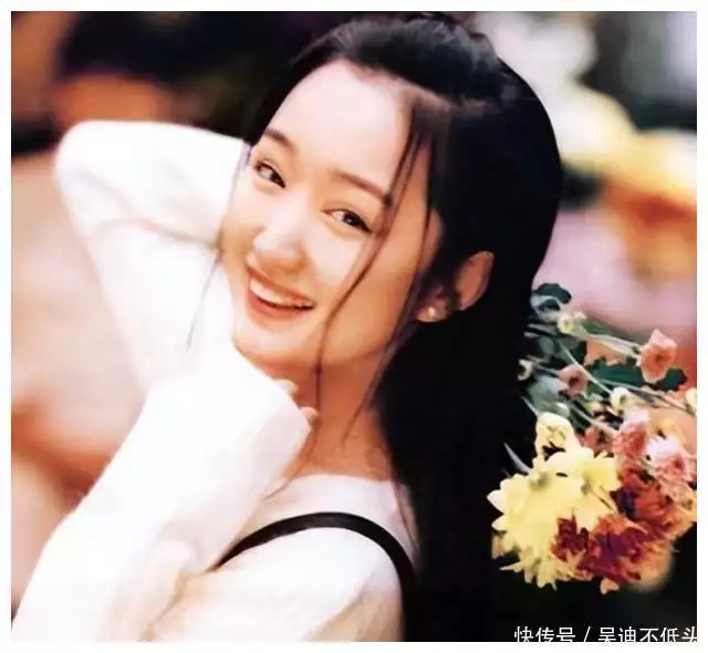 杨钰莹：与毛宁金童玉女，被赖文峰伤害至深，51岁仍旧未婚