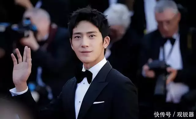 王岳伦爆红后：每年只拍2好家伙，名符其实吃穿，不需要赚太多钱太富于当年红遍网络回家了的犀利哥如今又开始了流浪者(图18)
