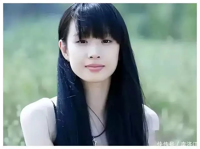 穿最丑的衣服,长最深的法令纹,她才是最天真性感的“疯批美人”唐玄宗宠爱杨玉环,为何不立她做皇后?至少有这4方面的原因 穿最丑的衣服,长最深的法令纹,她才是最天真性感的“疯批美人”唐玄宗宠爱杨玉环,为何不立她做皇后?至少有这4方面的原因