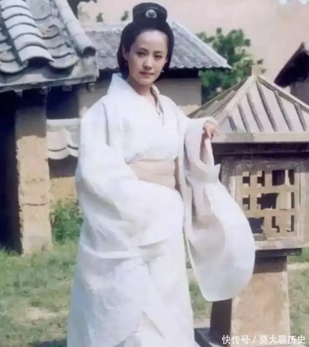 曹操为什么不娶蔡文姬_蔡文姬流落匈奴被曹操赎回_蔡文姬与曹操的故事