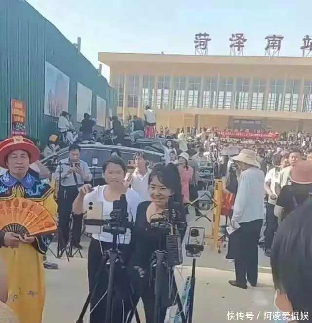 网络直播=网络乞丐?靳东:搔首弄姿就能赚钱,简直是悲哀600光年外的“超级地球”:均温22℃,人类能实现移民梦吗? 网络直播=网络乞丐?靳东:搔首弄姿就能赚钱,简直是悲哀600光年外的“超级地球”:均温22℃,人类能实现移民梦吗?