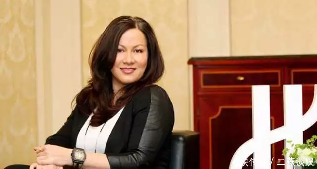 功夫巨星李小龙之女李香凝,在父亲离世48年后,如今的境遇怎样?法院裁定:“龙猪-集车”自媒体因诋毁比亚迪被判赔201.87万元 功夫巨星李小龙之女李香凝,在父亲离世48年后,如今的境遇怎样?法院裁定:“龙猪-集车”自媒体因诋毁比亚迪被判赔201.87万元