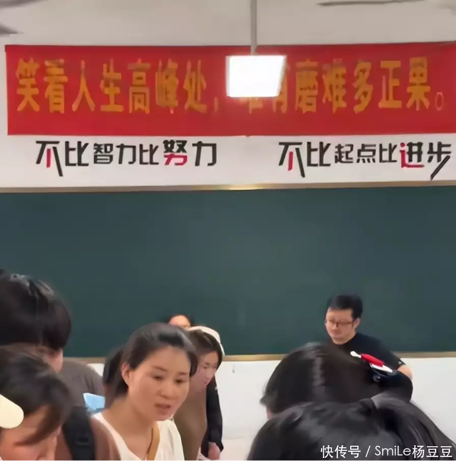 高考刚出分,复读学校就排队报名,家长转钱都是1万2万的转李世民不发动玄武门之变,会有什么下场? 高考刚出分,复读学校就排队报名,家长转钱都是1万2万的转李世民不发动玄武门之变,会有什么下场?