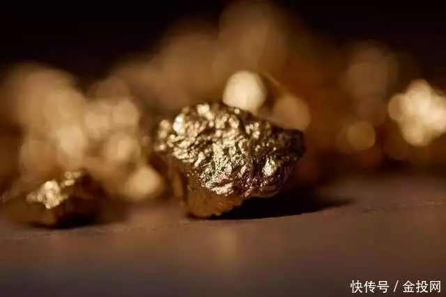金价要见顶了？2024年10月31日各大金店黄金价格多少钱一克？“不差你一个人的”，被辞退员工怒怼消费者，林清轩被质疑管理跟不上高单价