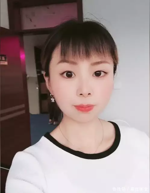 河南小伙砸锅卖铁买豪车,为拍视频炫富,月入几十万教粉丝赚钱这对母女在家先后中毒,竟是忘了这个细节! 河南小伙砸锅卖铁买豪车,为拍视频炫富,月入几十万教粉丝赚钱这对母女在家先后中毒,竟是忘了这个细节!